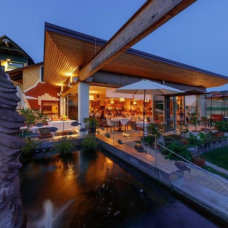Malerwinkl Restaurant + Kunsthotel Hatzendorf Eksteriør bilde