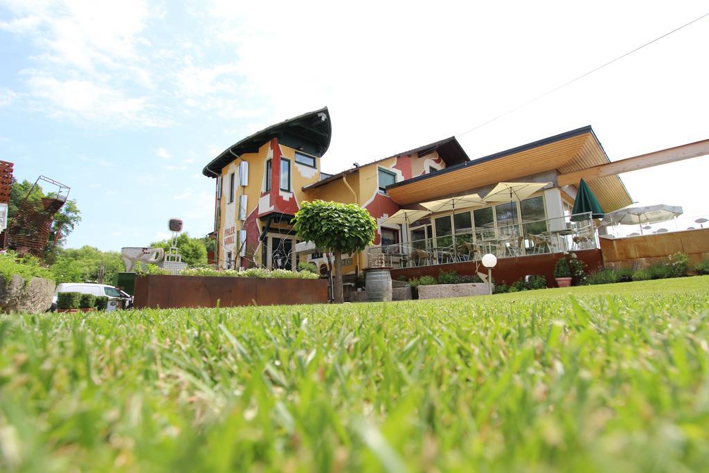 Malerwinkl Restaurant + Kunsthotel Hatzendorf Eksteriør bilde